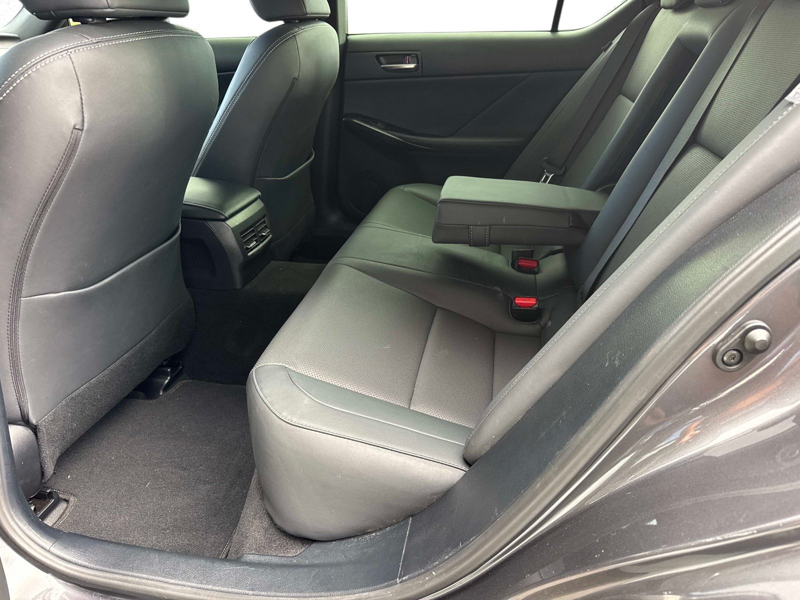 Used 2022 Lexus IS 300 w/ Premium Package RWD image 13