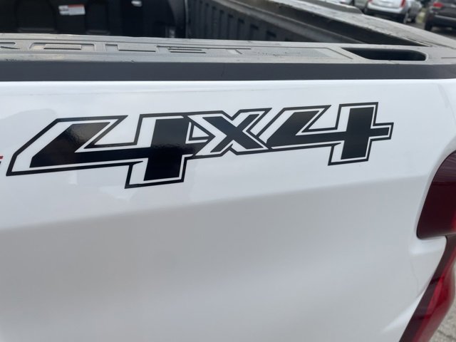 Used 2022 Chevrolet Silverado 1500 Custom image 9