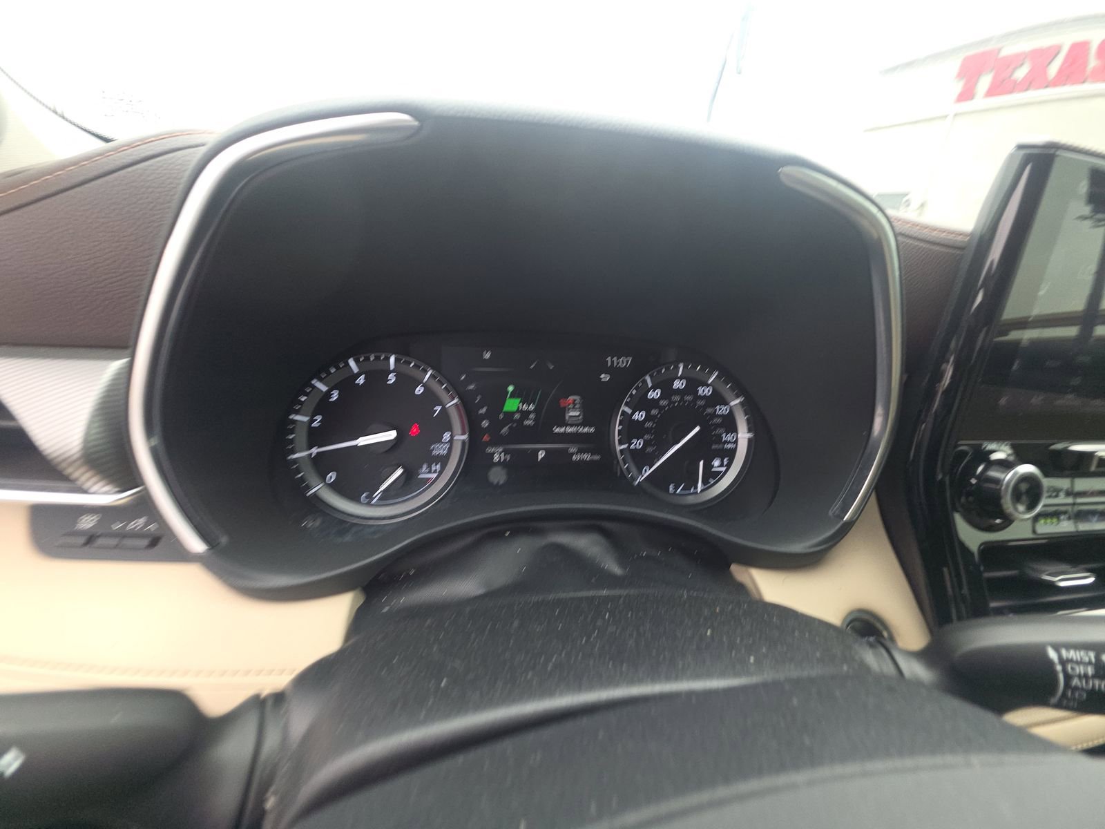 Used 2020 Toyota Highlander Platinum FWD image 21