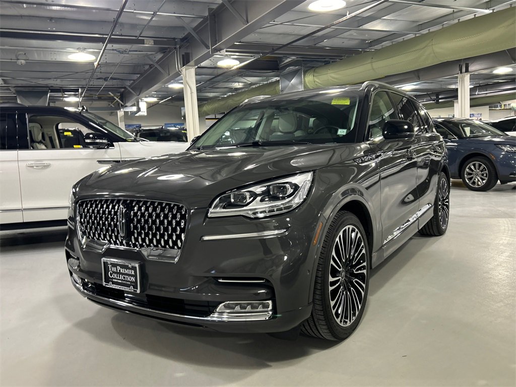 Certified 2024 Lincoln Aviator Black Label w/ Dynamic Handling Package image 5