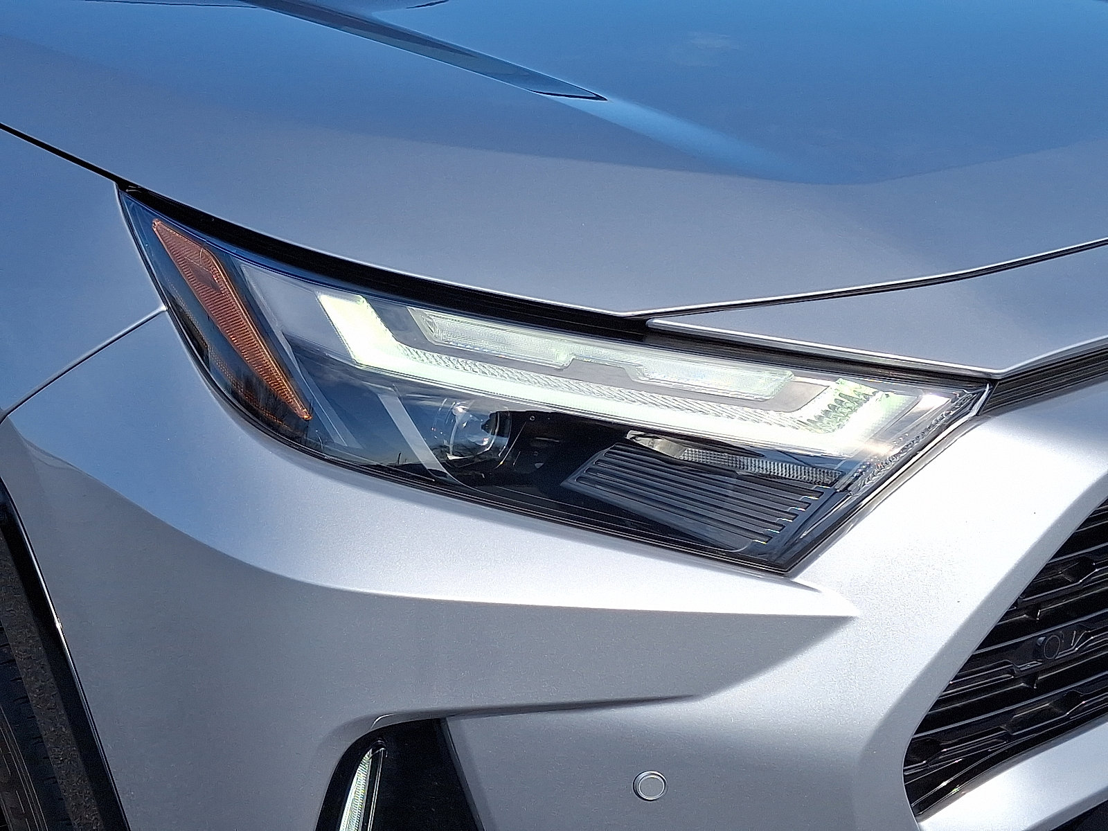 Certified 2025 Toyota RAV4 XSE w/ Advanced Technology Package image 10