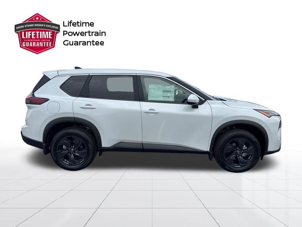 New 2026 Nissan Rogue SV FWD image 4