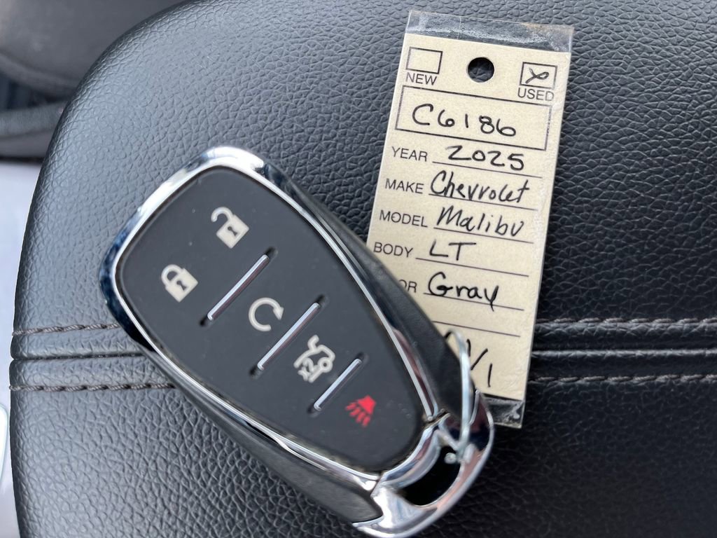 Certified 2025 Chevrolet Malibu LT image 23