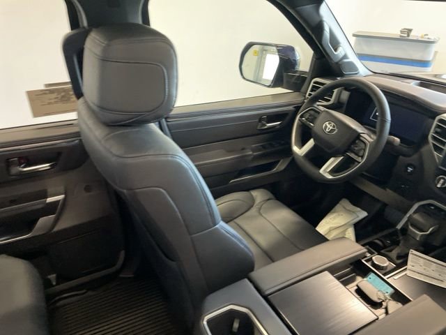 New 2025 Toyota Tundra Platinum image 32
