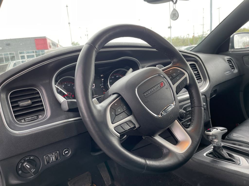 Used 2017 Dodge Charger SXT w/ AWD Plus Group image 15