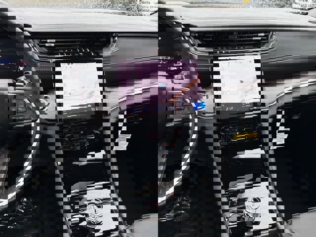 New 2025 Jeep Grand Cherokee Limited w/ Black Appearance Package AWD/4WD image 9