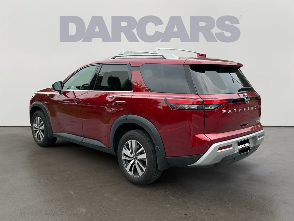 Used 2024 Nissan Pathfinder SL AWD/4WD image 5