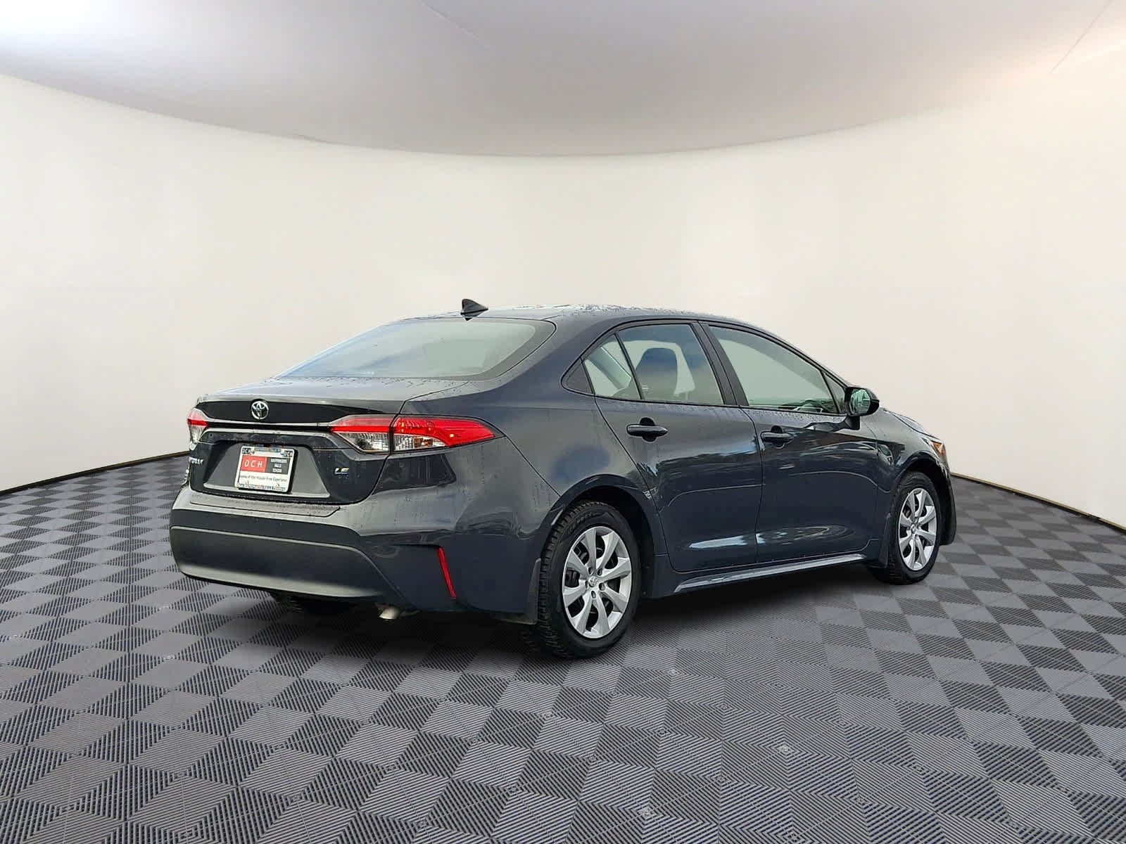 Used 2024 Toyota Corolla LE FWD image 5