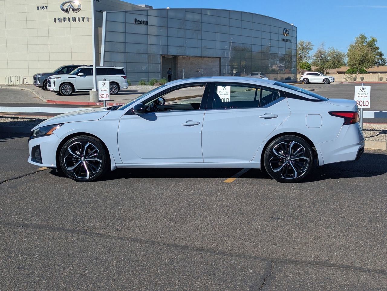 Certified 2023 Nissan Altima 2.5 SR w/ SR Premium Package image 3