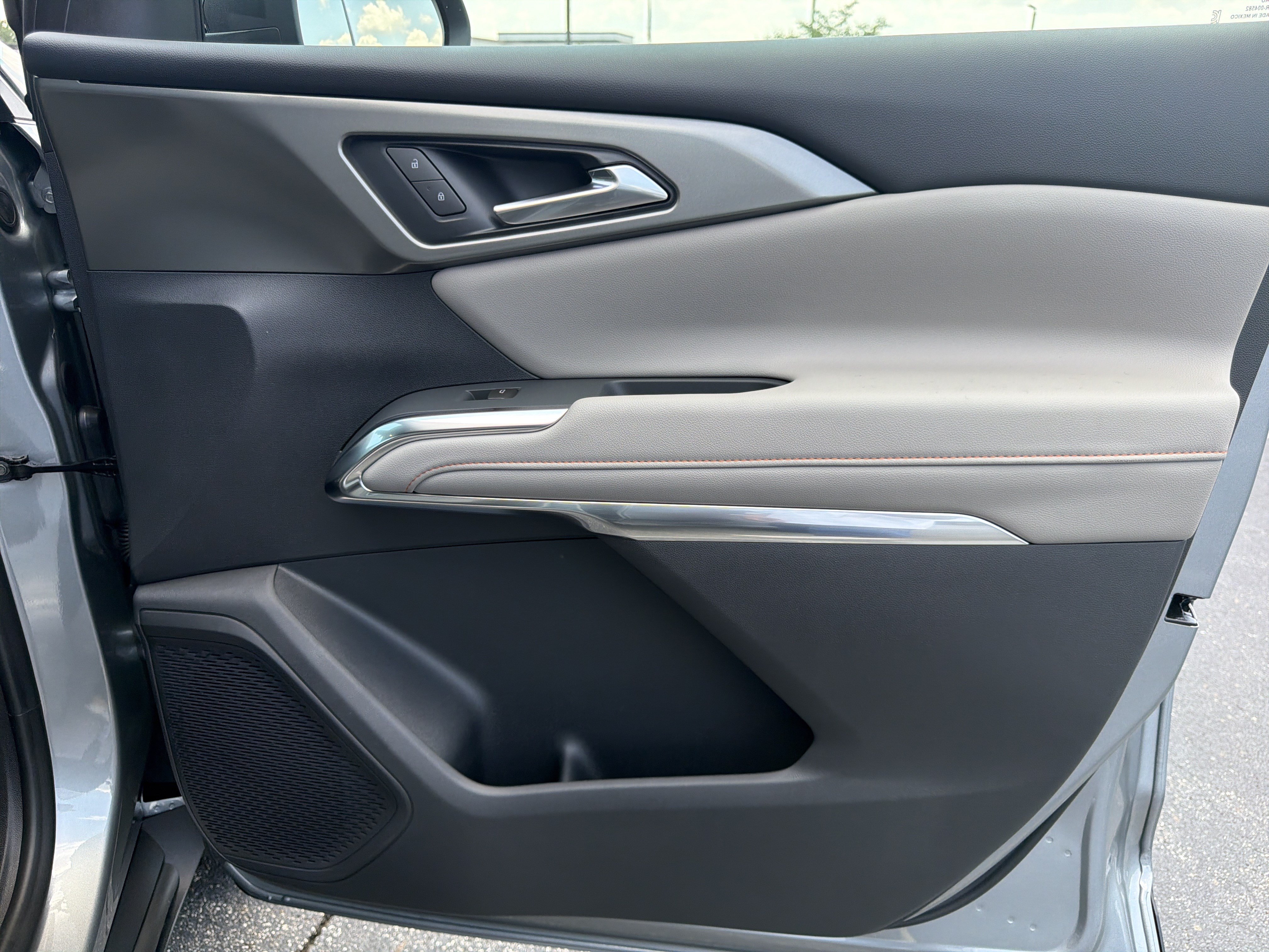 New 2026 Chevrolet Traverse LT FWD image 14