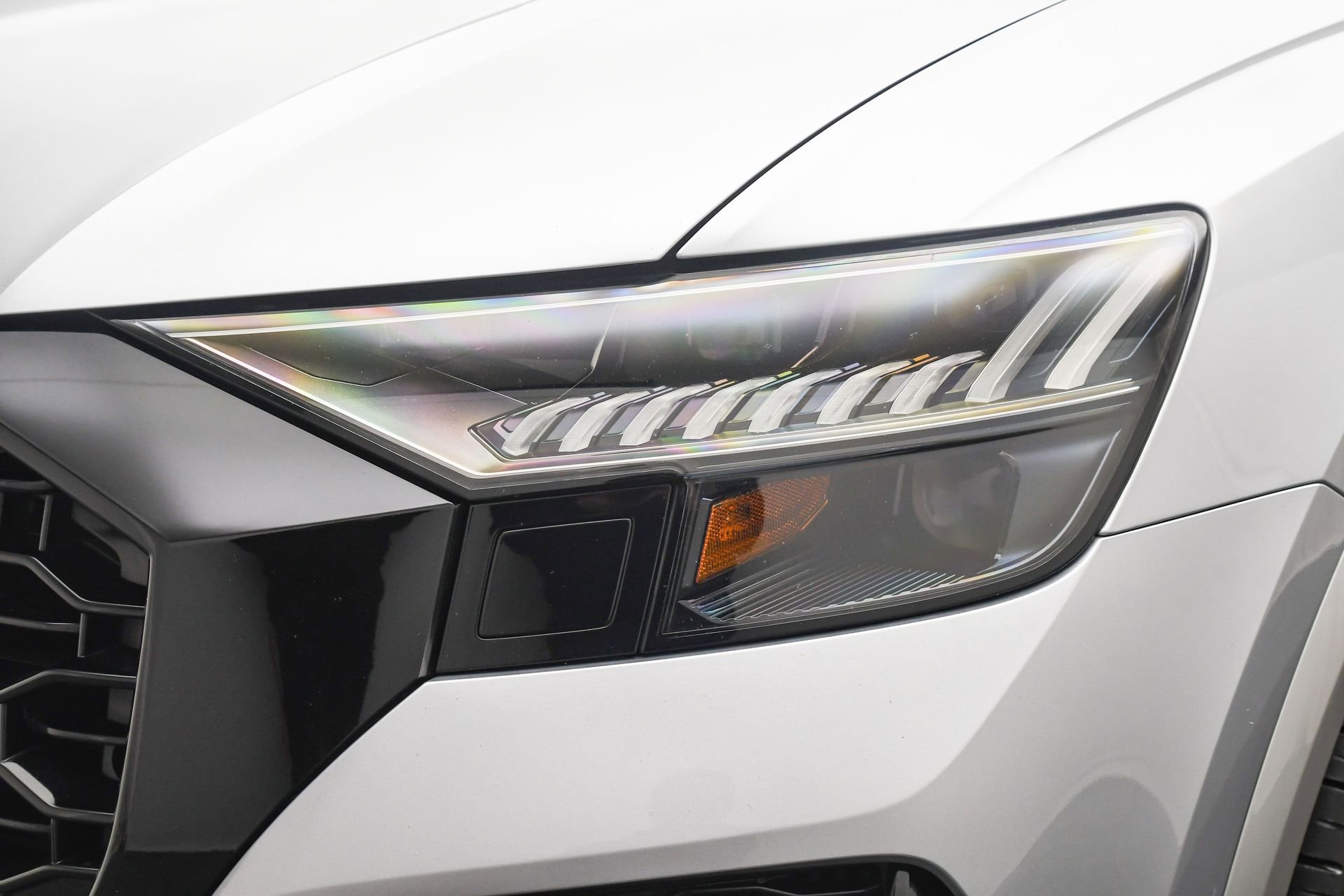 Used 2021 Audi RS Q8 4.0T w/ Black Optic Package image 29