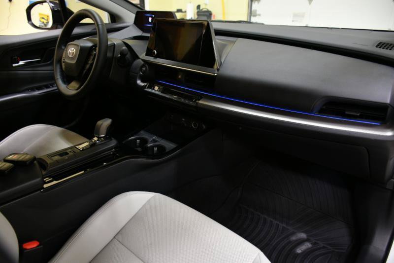 Used 2023 Toyota Prius XLE FWD image 52