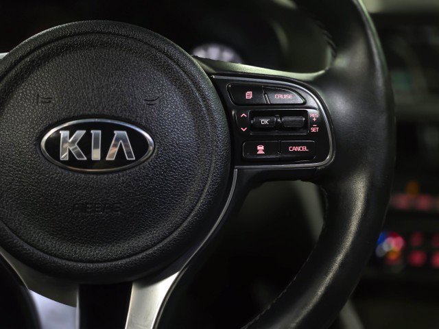 Used 2017 Kia Optima EX w/ Technology Package image 22