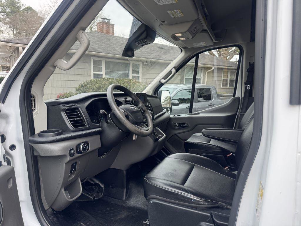 Used 2023 Ford Transit 250 250 Van RWD image 9