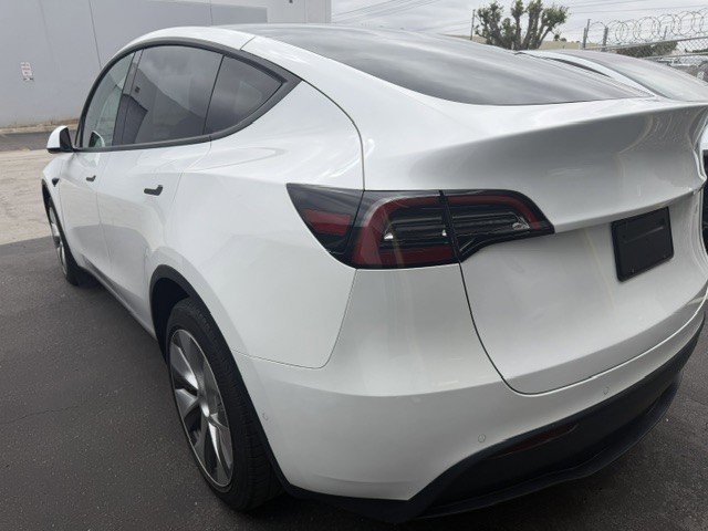 Used 2022 Tesla Model Y Long Range AWD/4WD image 10