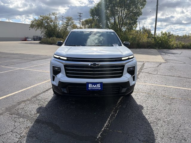 New 2026 Chevrolet Traverse High Country w/ LPO, Floor Liner Package image 2