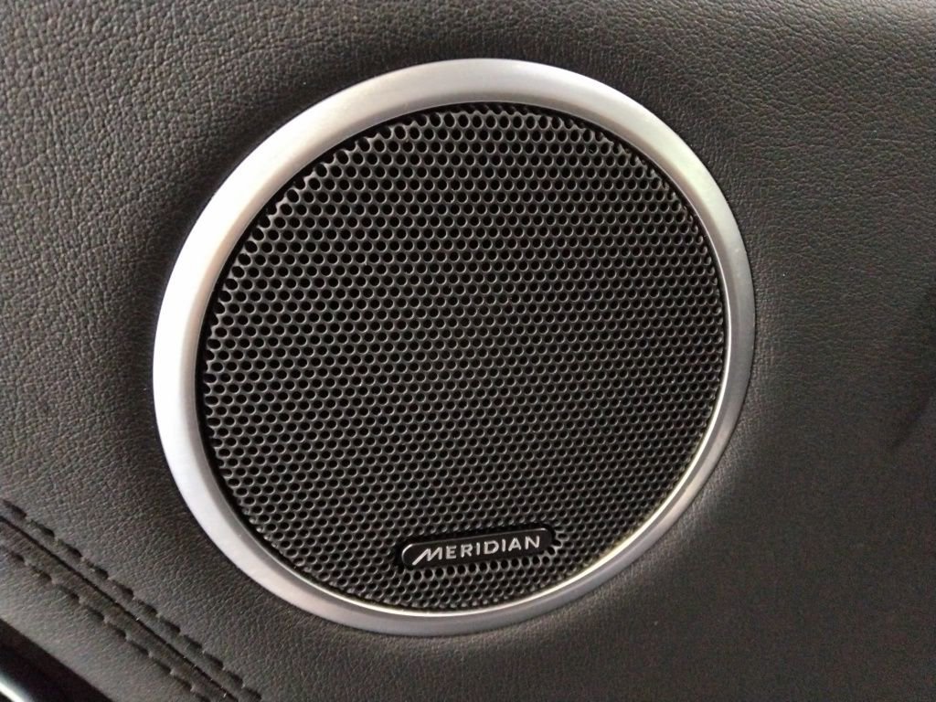 Used 2020 Land Rover Range Rover Long Wheelbase HSE image 32