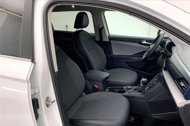 Certified 2022 Volkswagen Taos SE image 7