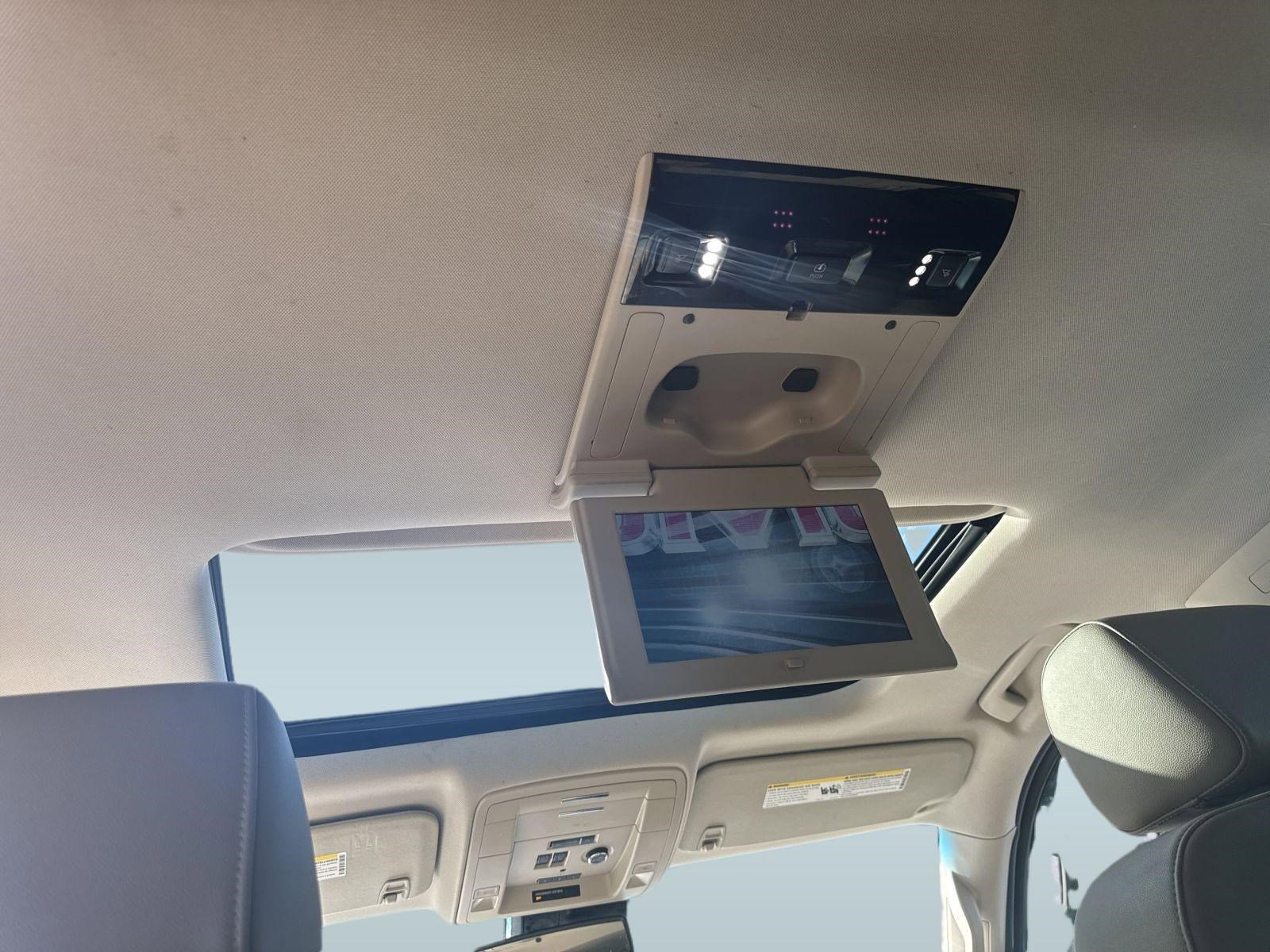 Used 2019 GMC Yukon SLT w/ Open Road Package image 30