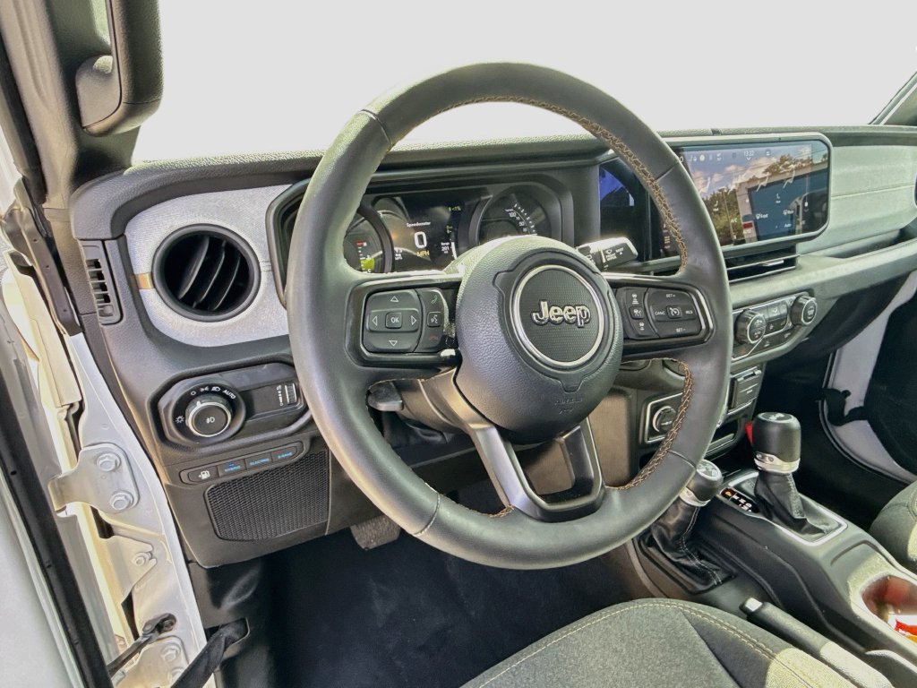 Used 2024 Jeep Wrangler Unlimited w/ Convenience Group AWD/4WD image 12