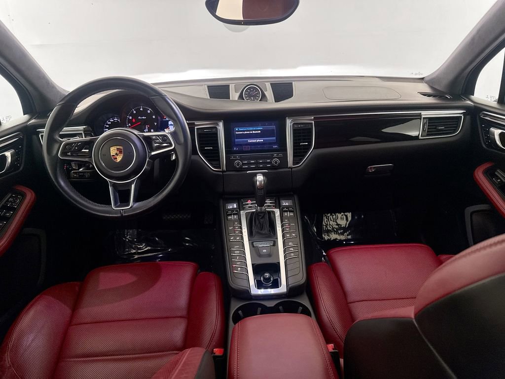 Used 2017 Porsche Macan Turbo AWD/4WD image 19