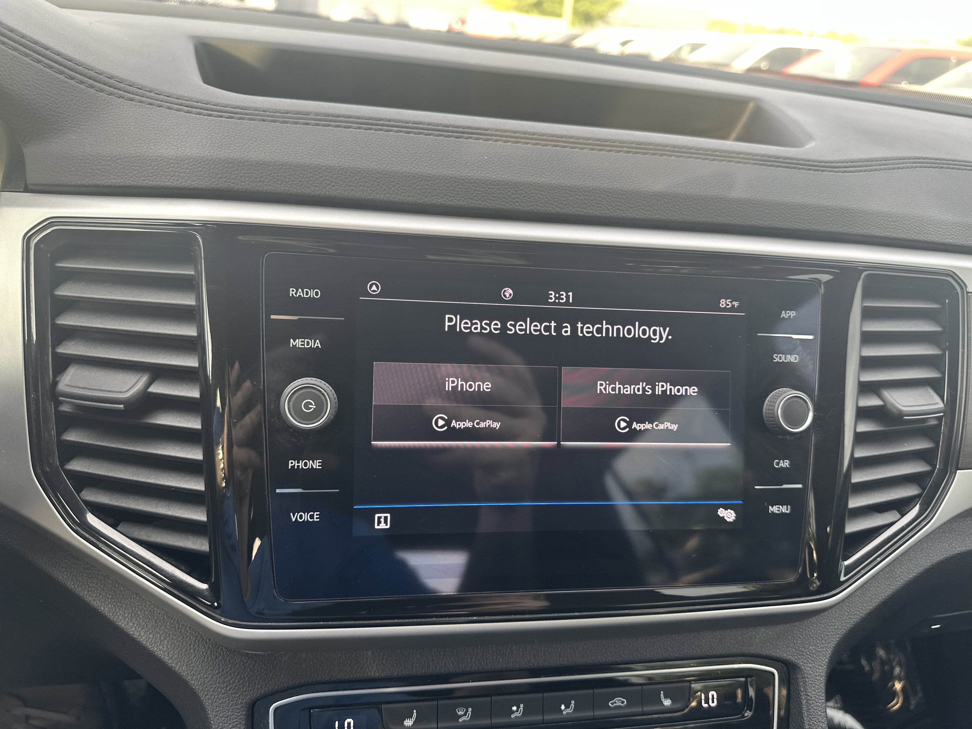 Used 2023 Volkswagen Atlas SE image 21