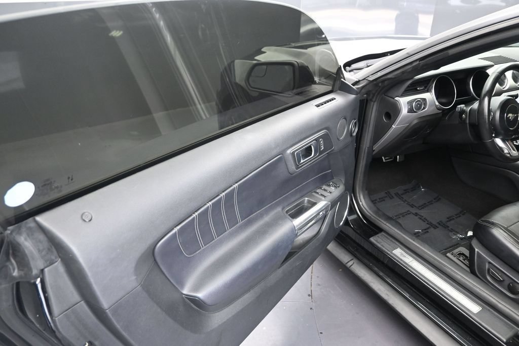 Used 2025 Lexus IS 350 F Sport w/ Accessory Package RWD image 12