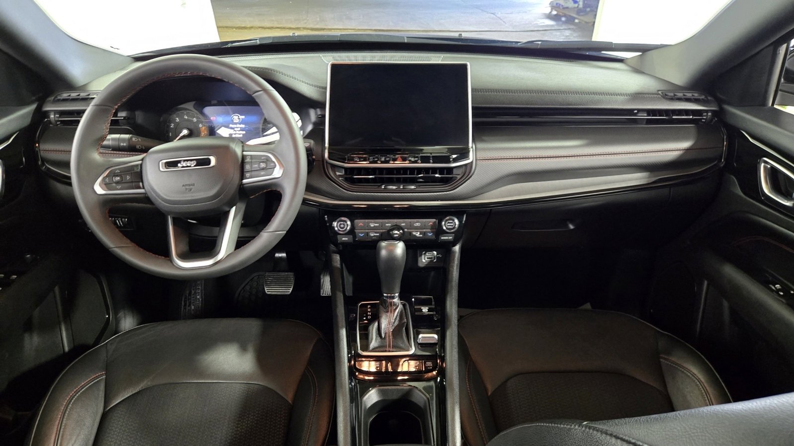 Used 2024 Jeep Compass Trailhawk image 25