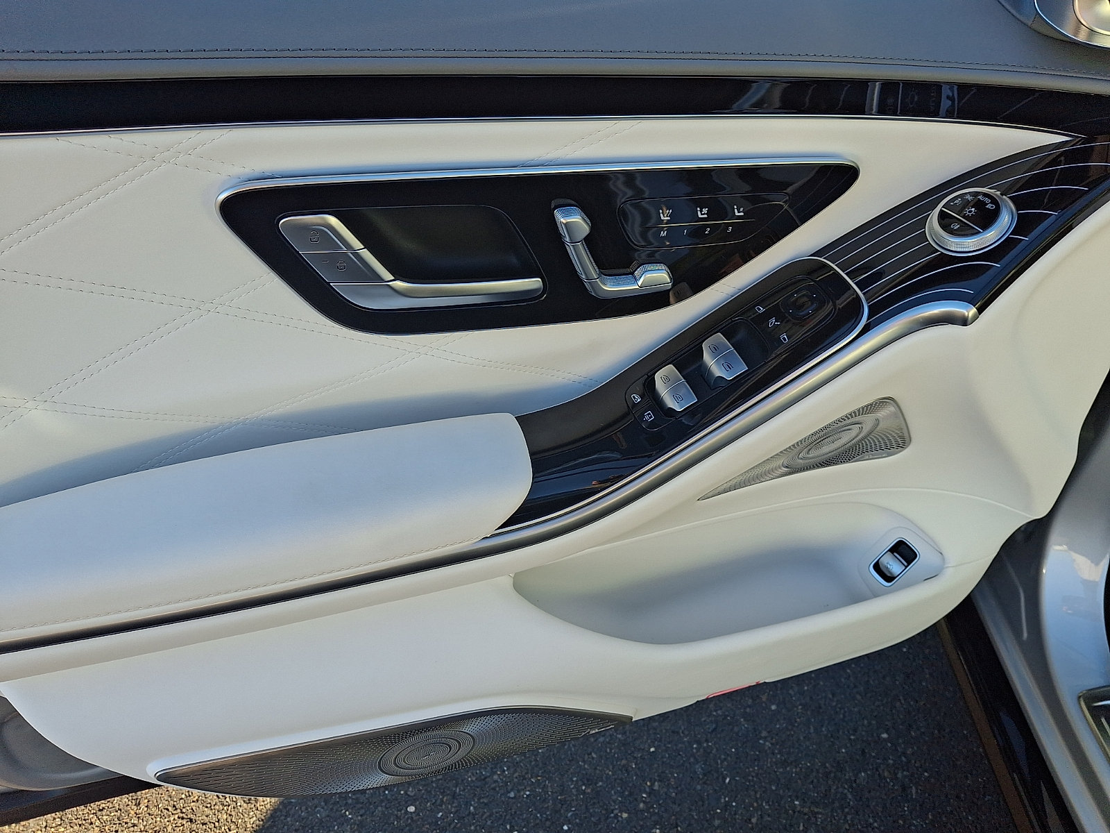 Used 2024 Mercedes-Benz Maybach S 680 4MATIC image 12