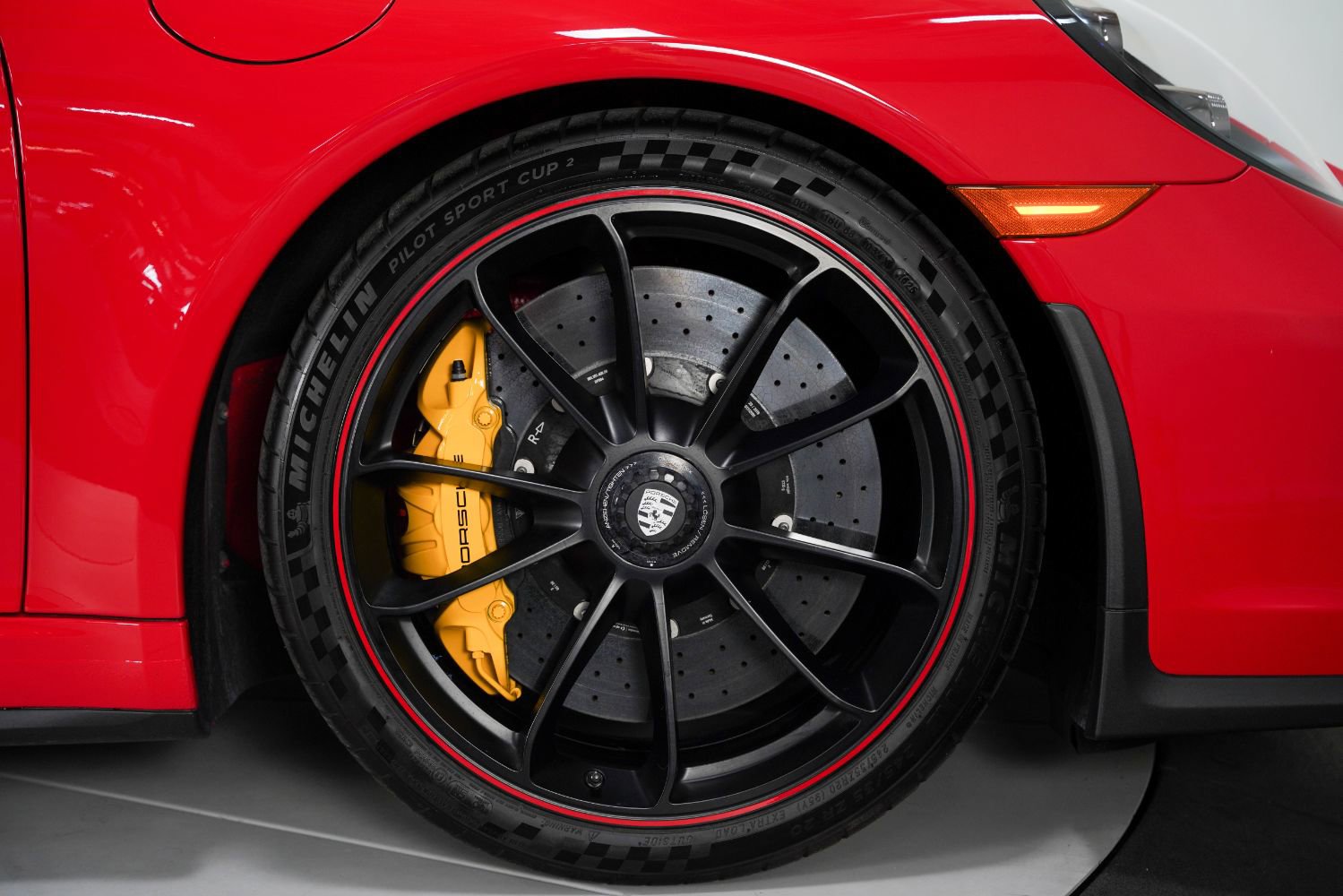 Used 2019 Porsche 911 Speedster RWD image 27