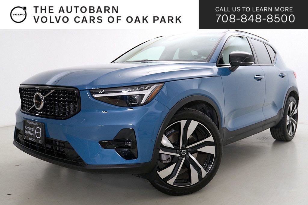 Used 2023 Volvo XC40 B5 Ultimate w/ Protection Package Premier