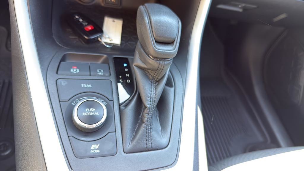 Used 2023 Toyota RAV4 XLE image 20