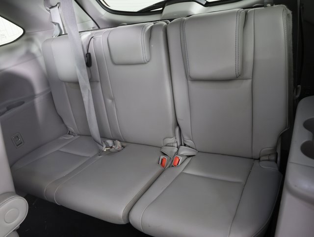 Used 2018 Toyota Highlander FWD V6 image 9