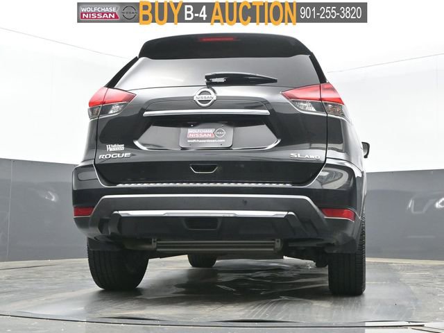Used 2018 Nissan Rogue SL w/ Premium Package image 24