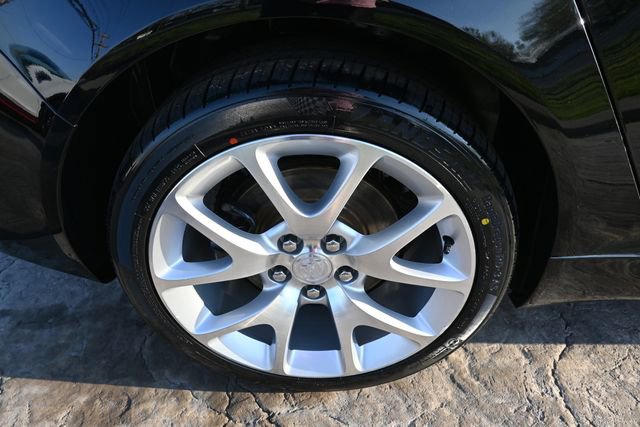 Used 2017 Buick Regal GS image 12
