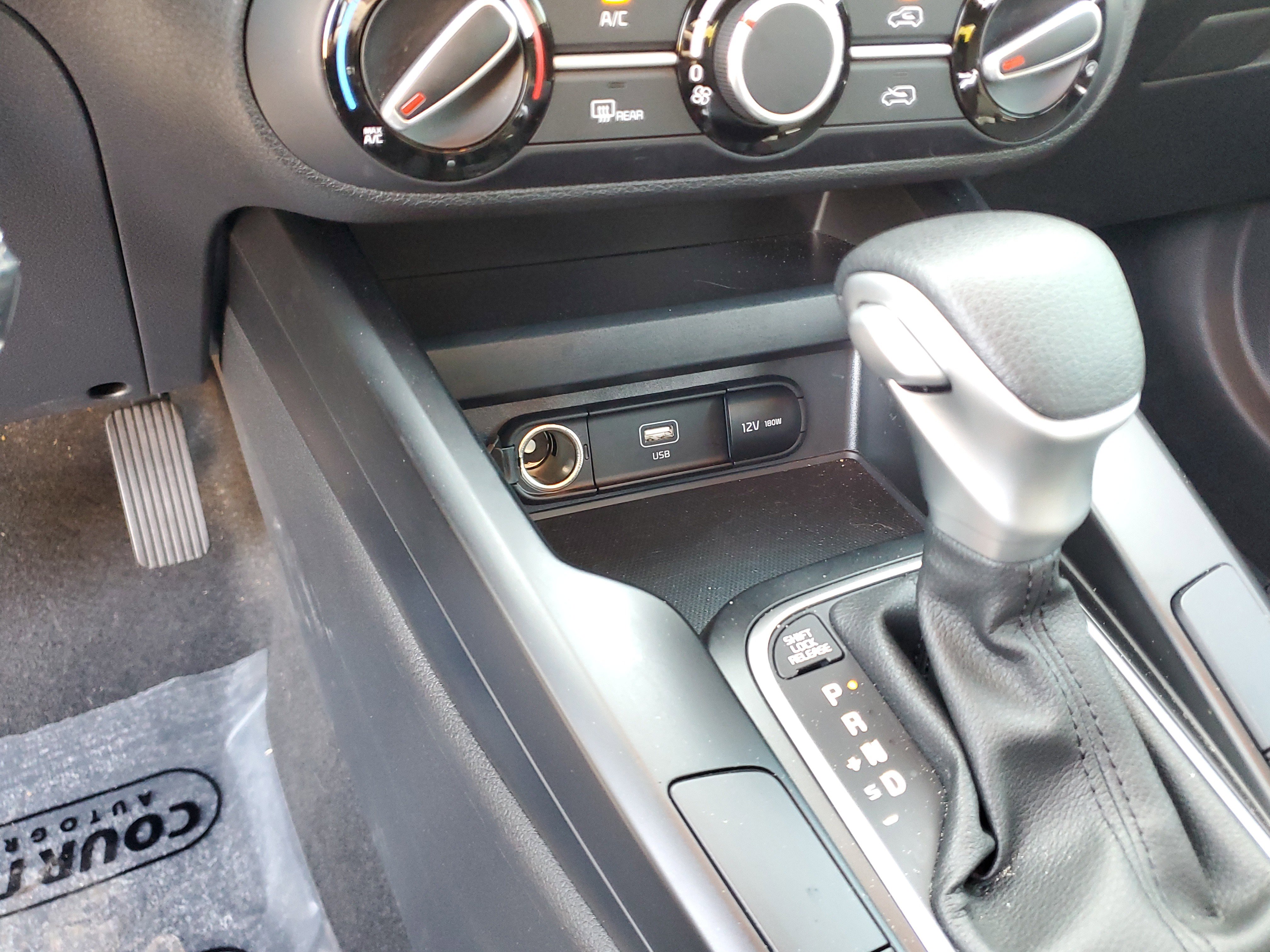 Certified 2025 Kia Soul LX w/ LX Technology Package image 19