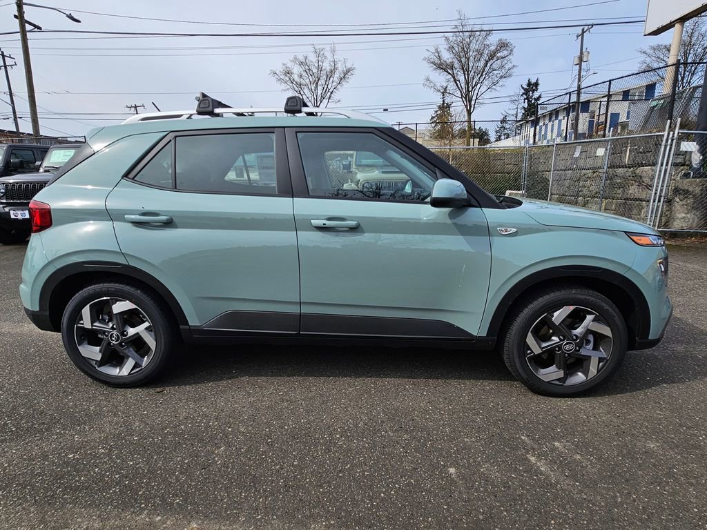 New 2026 Hyundai Venue SEL FWD image 8