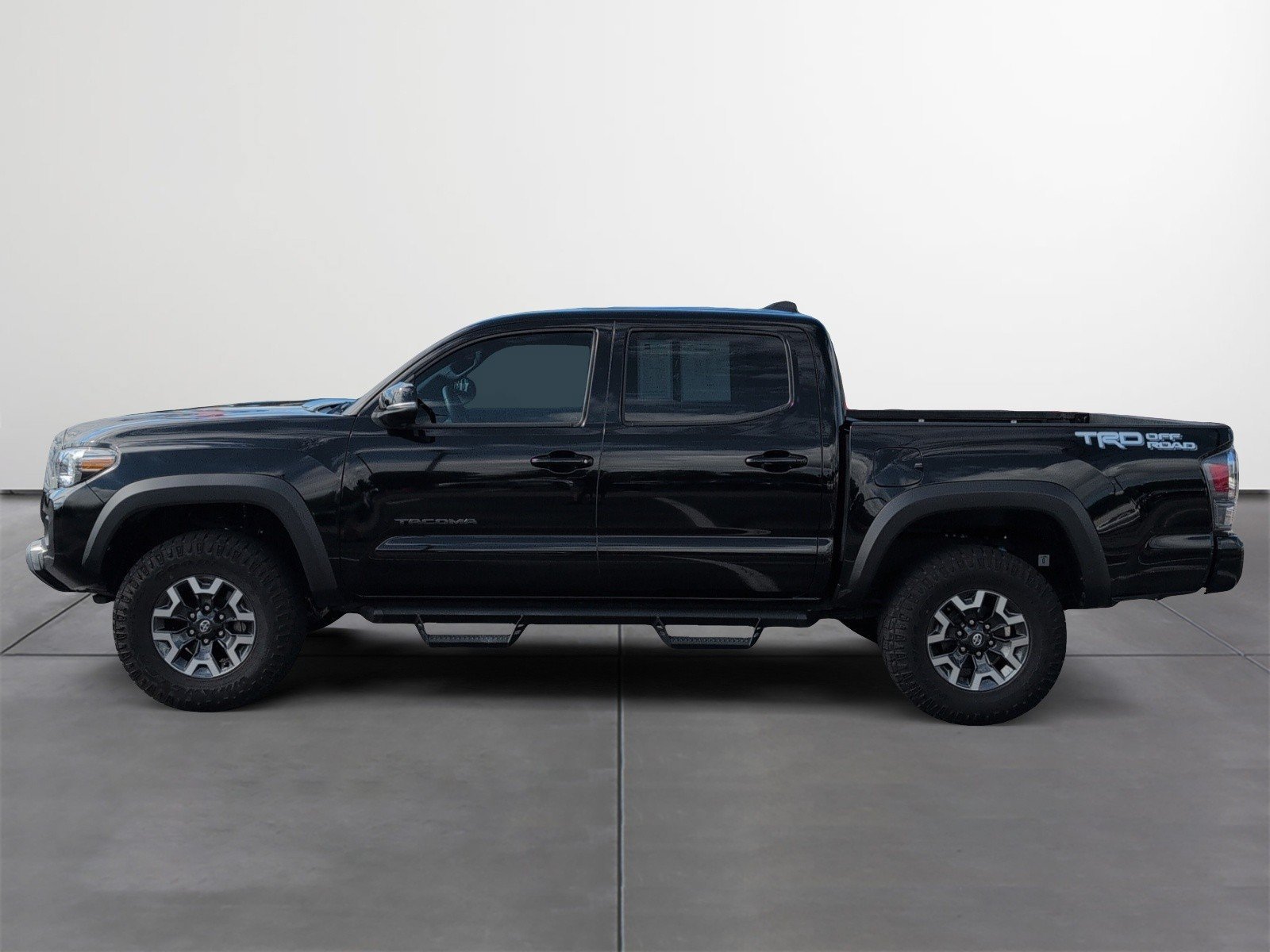Certified 2023 Toyota Tacoma TRD Off-Road w/ Technology Package RWD image 3