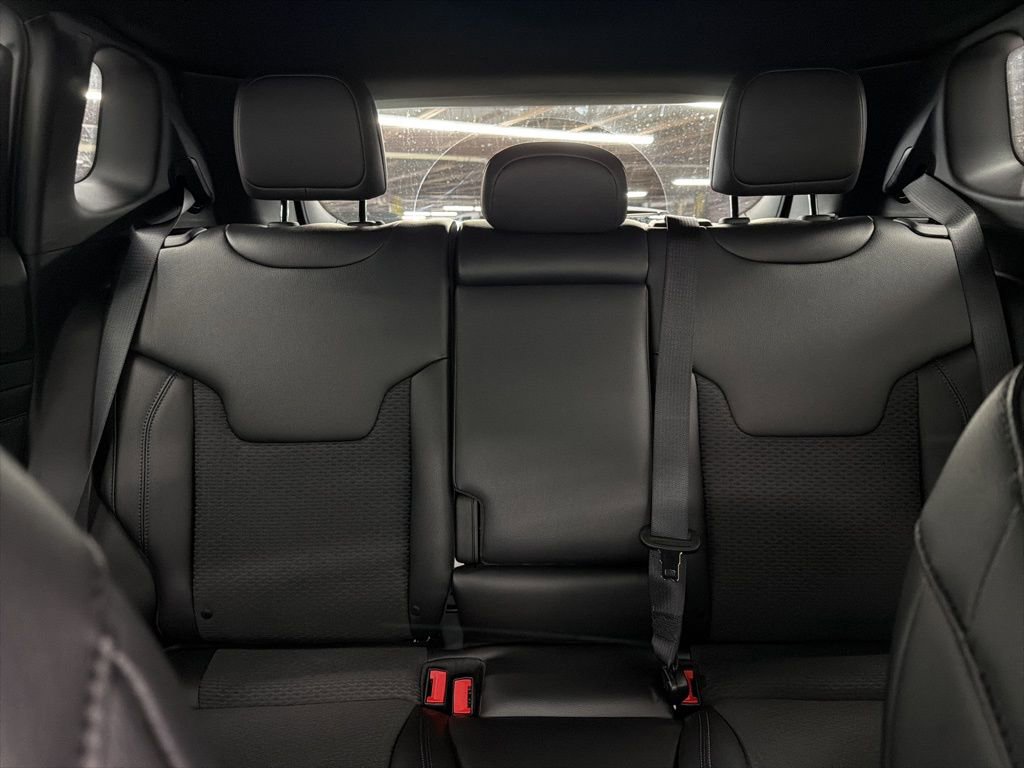 New 2026 Jeep Compass Latitude image 18