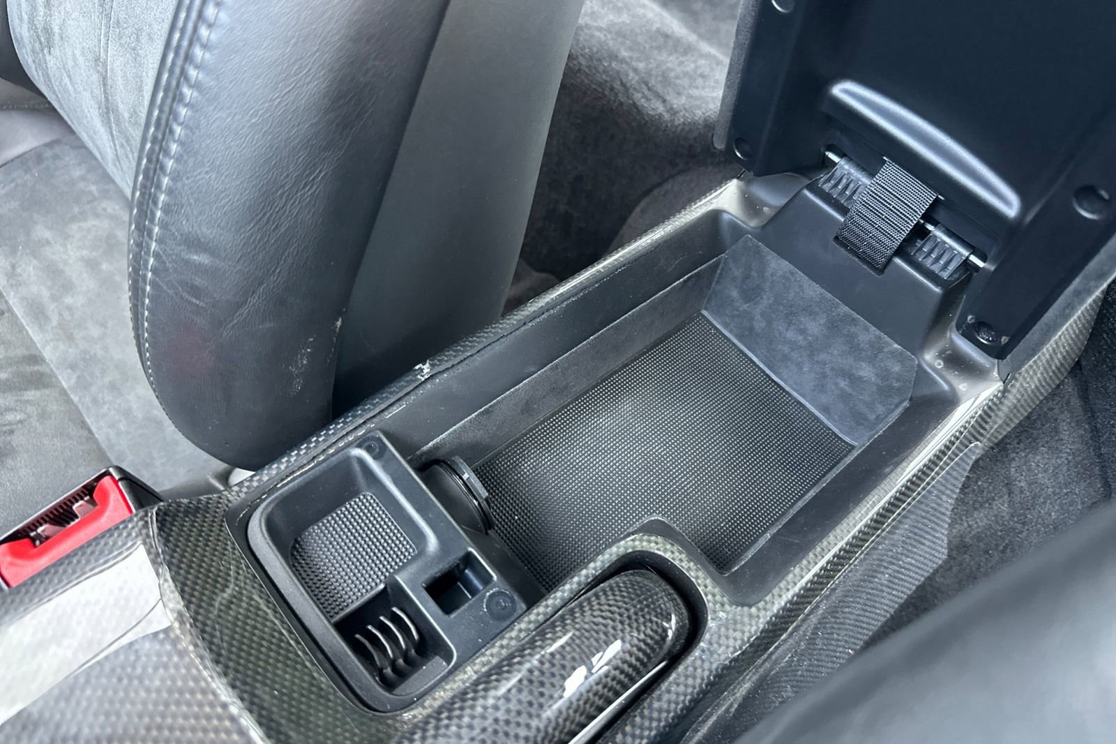 Used 2008 Porsche 911 GT2 image 24