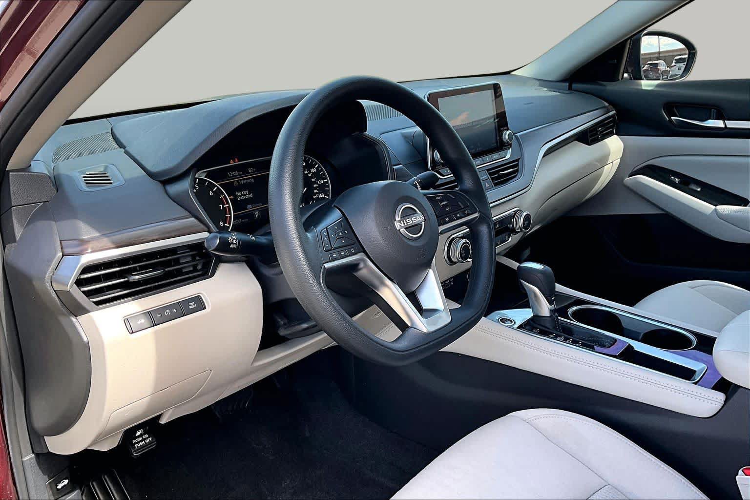 Certified 2023 Nissan Altima 2.5 SV FWD image 18