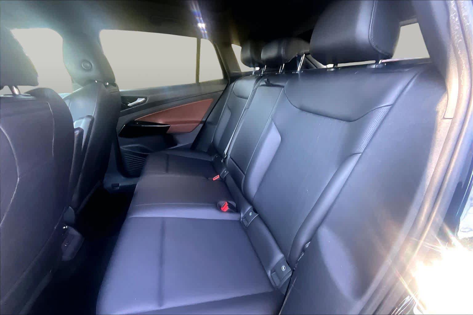 Used 2021 Volkswagen ID.4 Pro S RWD image 18