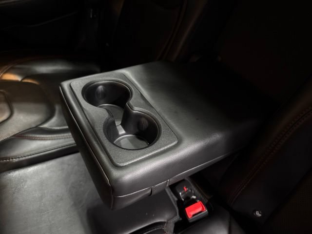 Used 2019 Jeep Cherokee Trailhawk AWD/4WD image 28