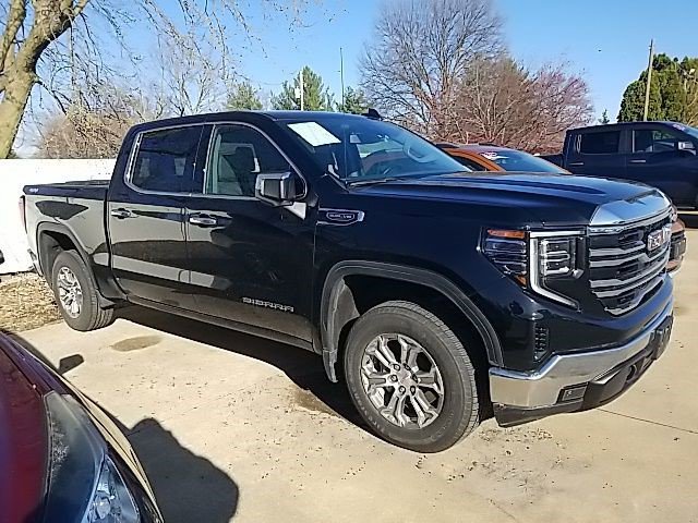 Certified 2025 GMC Sierra 1500 SLT image 2