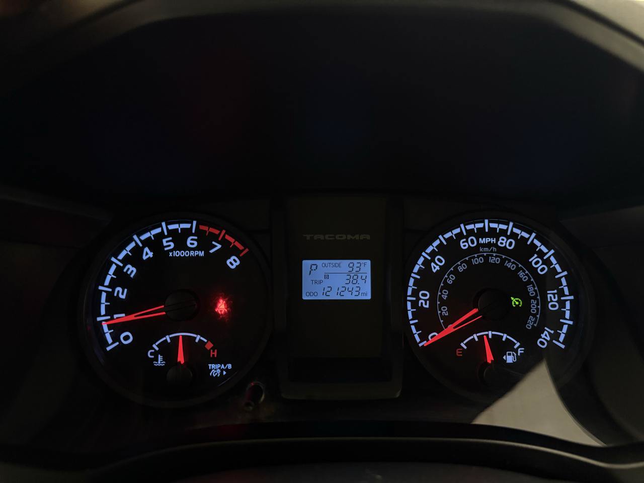 Used 2017 Toyota Tacoma SR w/ Tow Package AWD/4WD image 15