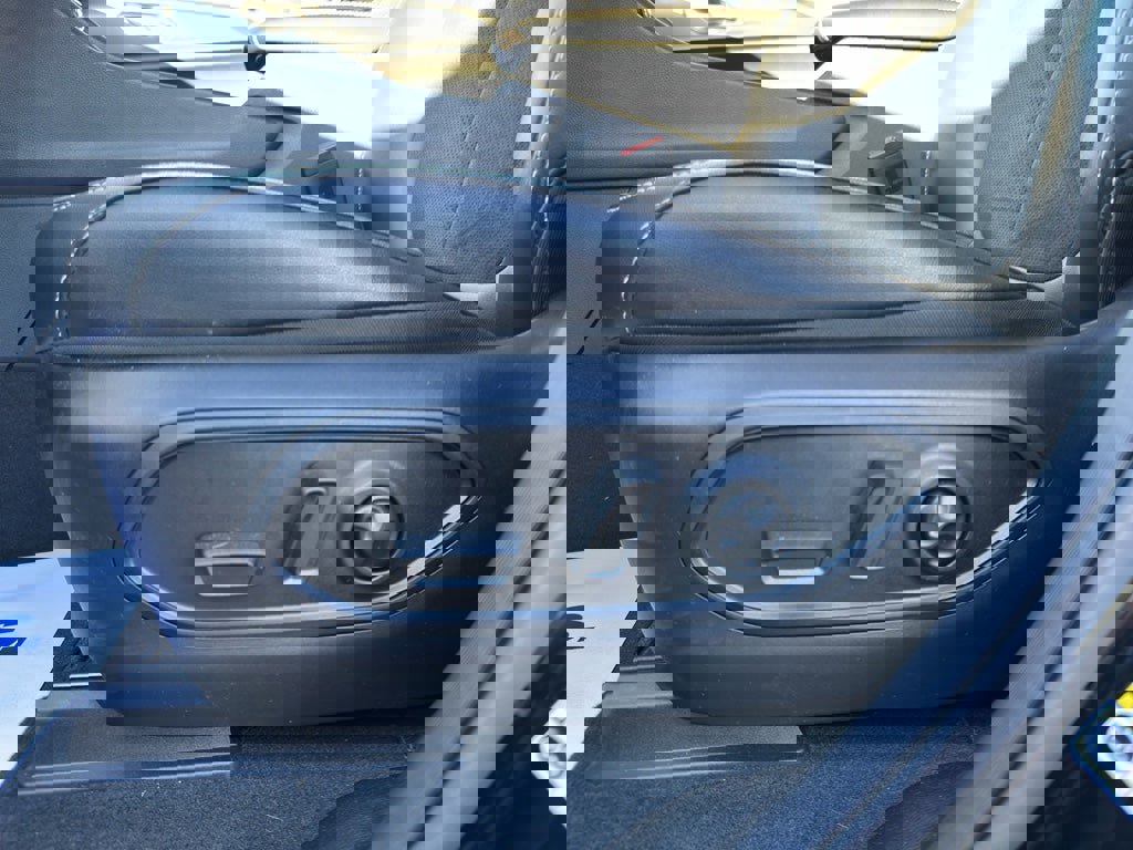 New 2025 Jeep Grand Cherokee Altitude image 10