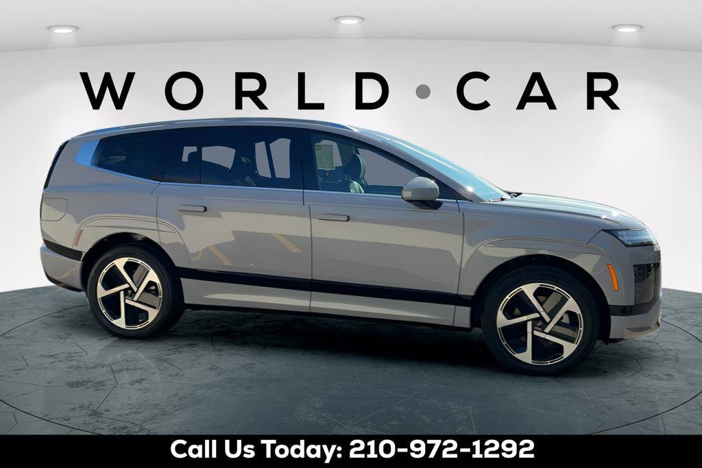 New 2026 Hyundai Ioniq 9 Calligraphy image 2