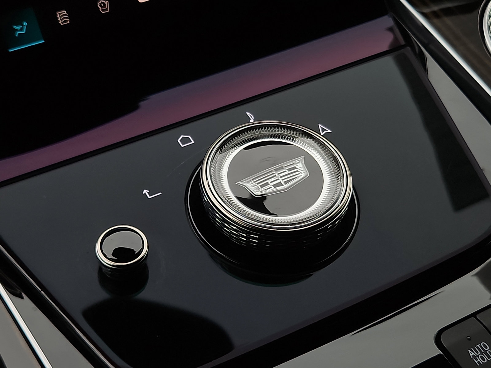 Certified 2025 Cadillac Escalade Luxury image 24