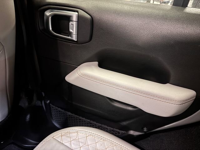Used 2022 Jeep Wrangler Unlimited Sahara image 26