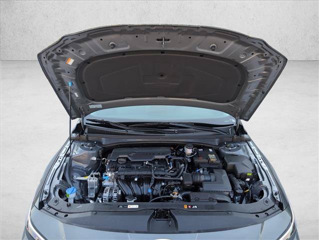 New 2026 Hyundai Elantra Limited FWD image 19